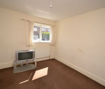 1 bed Shared Flat for Rent - Photo 5