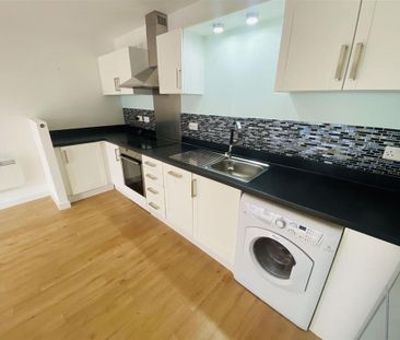 2 bedroom flat to rent - Photo 6