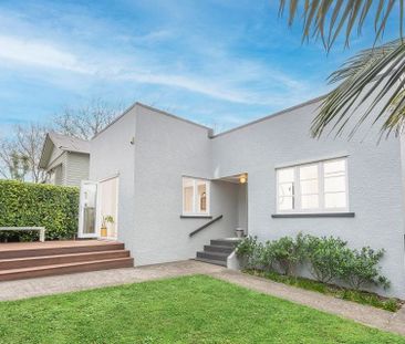 Grey Lynn Art Deco Beauty - Photo 4