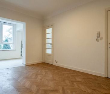 Appartement te huur in Sint-Pieters-Woluwe voor € 1.600 met 1 slaap... - Photo 3