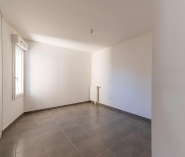 location Appartement T2 DE 43.36m² À PLESSIS TREVISE - Photo 6