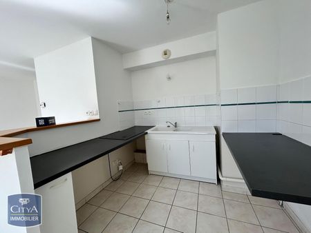 Location Appartement 2 pièces 48m² ST ETIENNE 42000 - Photo 2