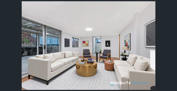 The Family Home! - Photo 1