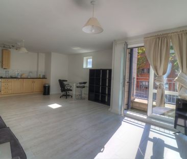 2 Bed Flat, Beauchamp House, CV1 - Photo 2