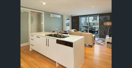 South Brisbane living at it's best.2 Bedrooms, 2 Bathrooms, Fully Furnished, Air conditioned & Roof Top Pool. Available 30 December 2025 - Photo 4