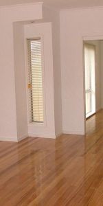 Large Townhouse - Quiet Area - Photo 4