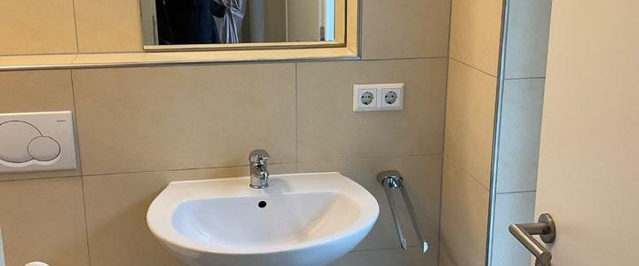 1 Zimmer Apartment Zentrale Lage inkl. Stellplatz und Terrasse - Foto 1