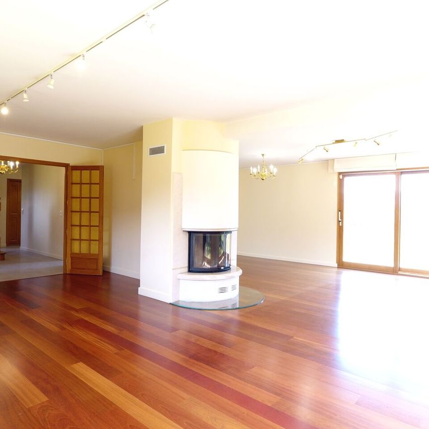 Spacious Villa in Pougny - Breathtaking view - Near Chancy train station - Photo 1