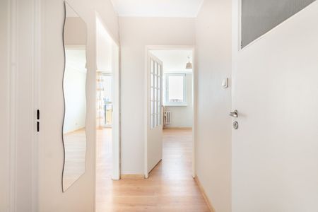 Kawalerka na Łazarzu - super lokalizacja - Фото 4