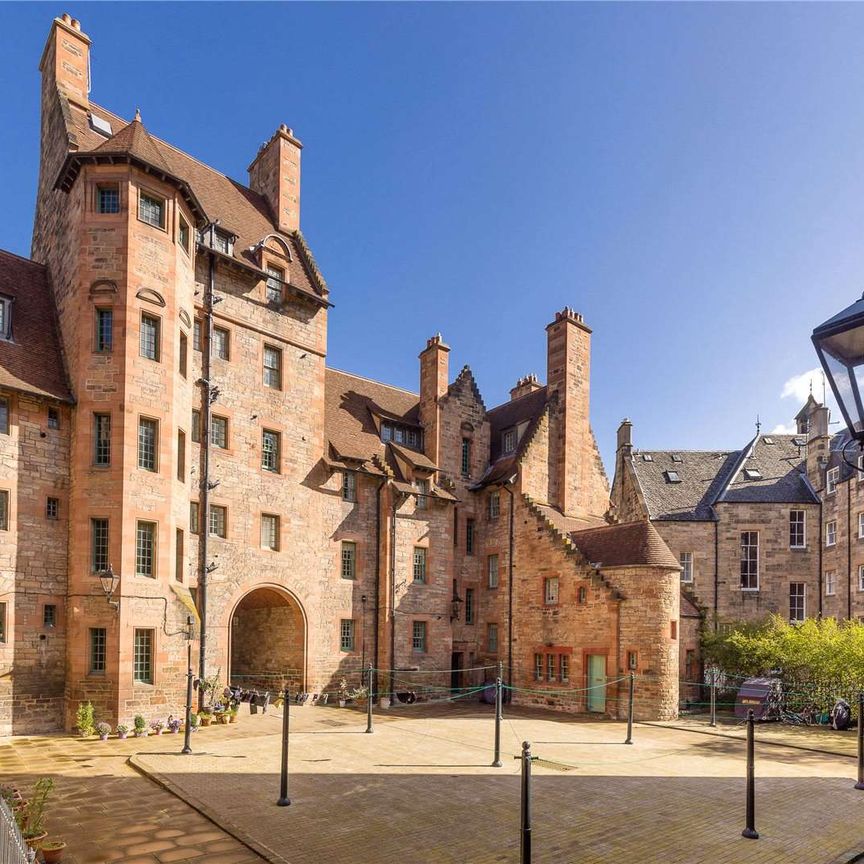 A fully refurbished main door one bedroom flat in the popular Dean Village location. - Photo 1