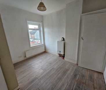 3 bedroom terraced house to rent - Photo 6