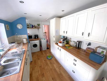 2 bedroom house to rent - Photo 3