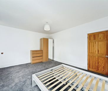 3 bedroom house to rent Southbridge Road, Croydon, CR0 - Photo 5