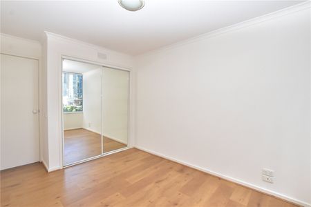 67/88 Southbank Boulevard - Photo 3