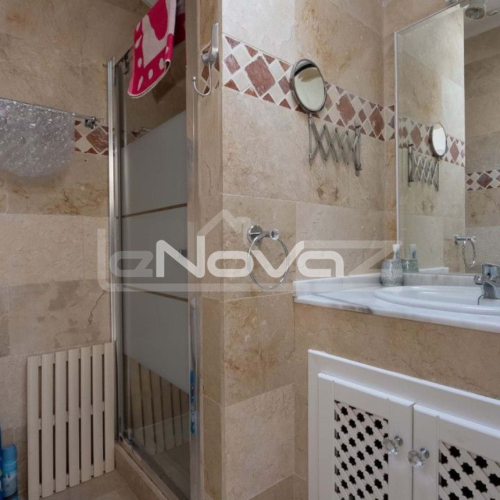 Bungalow with three bedrooms - Photo 1