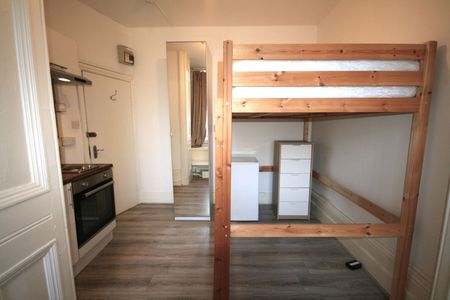 Bedsit, Clanricarde Gardens, W2 - Photo 4
