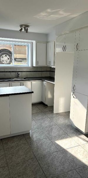 logement 51/2 a louer à Saint Eustache - Photo 1