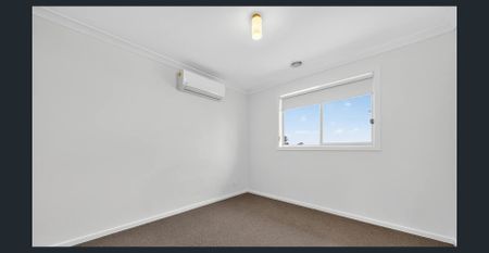 Spacious Family Home with Modern Features in Wollert - Photo 4