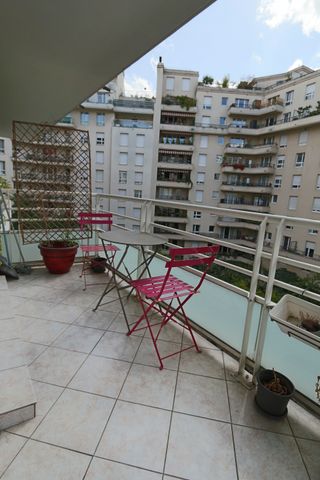 2 PIECES MEUBLE AVEC BALCON - Photo 2