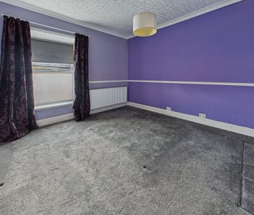 2 bedroom semi-detached house to rent - Photo 6