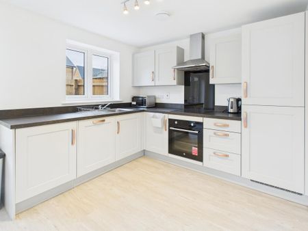 2 bedroom end of terrace house to rent - Photo 5