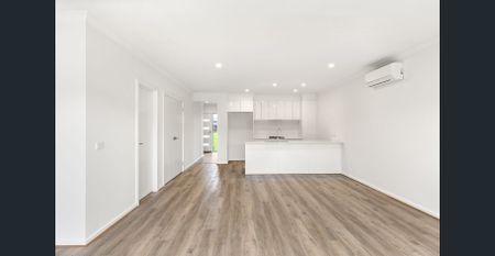 Modern Family Living in a Prime Point Cook Location - Photo 4