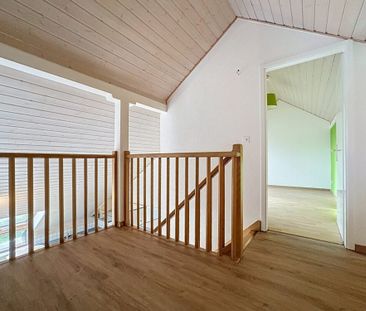 PREMIER LOYER OFFERT : À découvrir sans tarder ce duplex de 6,5 pièces - Photo 2
