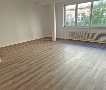 Traumwohnung im 1. OG: Modern, offen und familienfreundlich! - Photo 1