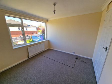3 bedroom terraced house to rent - Photo 5