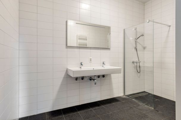 Appartement te huur: Elzenhagensingel 220 1022 LA Amsterdam - Photo 1