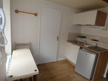 Location Appartement 1 pièce 14m² BEAUNE 21200 - Photo 3