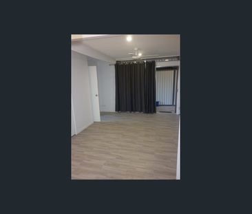 CENTRAL IN STRATHPINE!!! - Photo 1