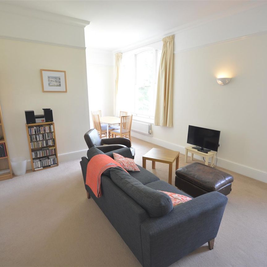 Cavendish Walk, Epsom, KT19 8BP - Photo 1