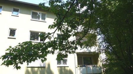 Helle 3,5-Zimmer-Wohnung mit Balkon in Hanau Großauheim - Photo 4
