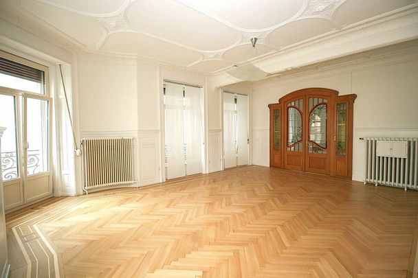 Locaux d'exception de 220 m2 dans immeuble de caractère - Photo 1