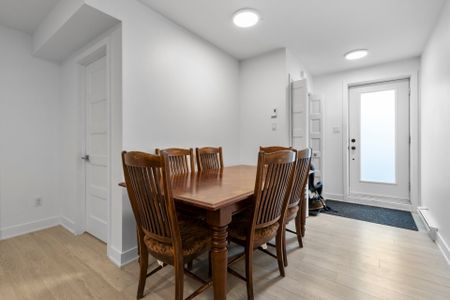 Condo for rent, Sainte-Marthe-sur-le-Lac - Photo 2