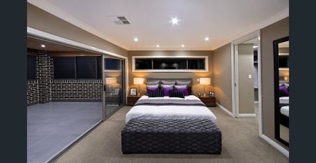 Impressive Family Home With Pool, Theatre Room & Exceptional Entertaining - Photo 2