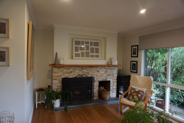 12 Bruce Street, Macedon - Photo 1