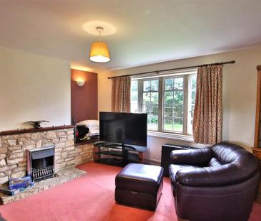 3 bedroom semi-detached house to rent - Photo 2