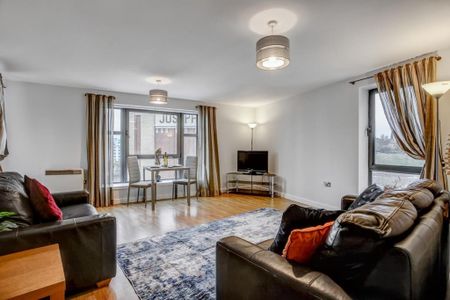 2 bedroom flat to rent - Photo 2