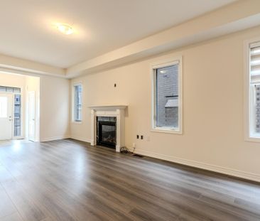 For Lease - 83 Great Falls Boulevard, Hamilton, Ontario - Photo 4