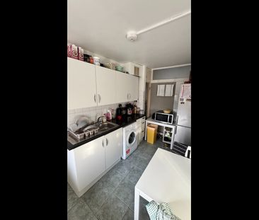 Room in a Shared Flat, Abbots Park, SW2 - Photo 6