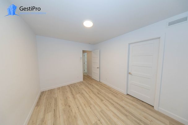 10-24 8e rue / 770-796 1re avenue - Photo 1