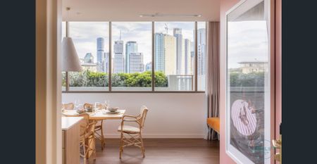 FURNISHED Two-Bedroom Apartment, Walk to James St & HSW - Photo 4