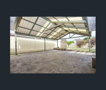 four-bedroom home on large 773sqm block - Photo 5