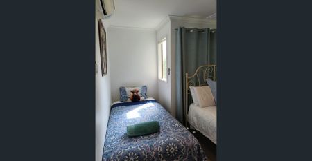 Coastal dream - 2 bedroom and Den - Photo 5