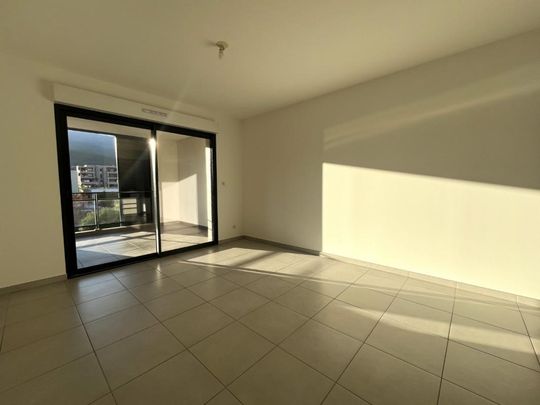 Location appartement à Borgo - Photo 1