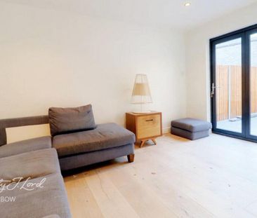 4 bedroom terraced house to rent - Photo 2