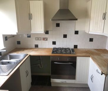 2 bedroom terraced house to rent - Photo 6