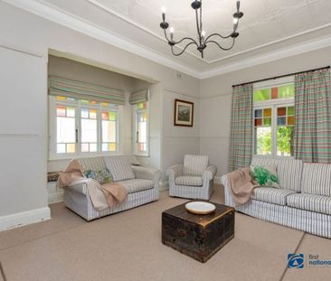 Stunning Heritage Home in East Tamworth - Photo 3